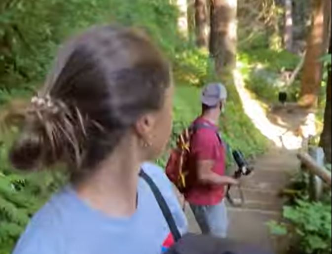 VIDEO: Hikers Take Selfie With Black Bear Before Backing Away